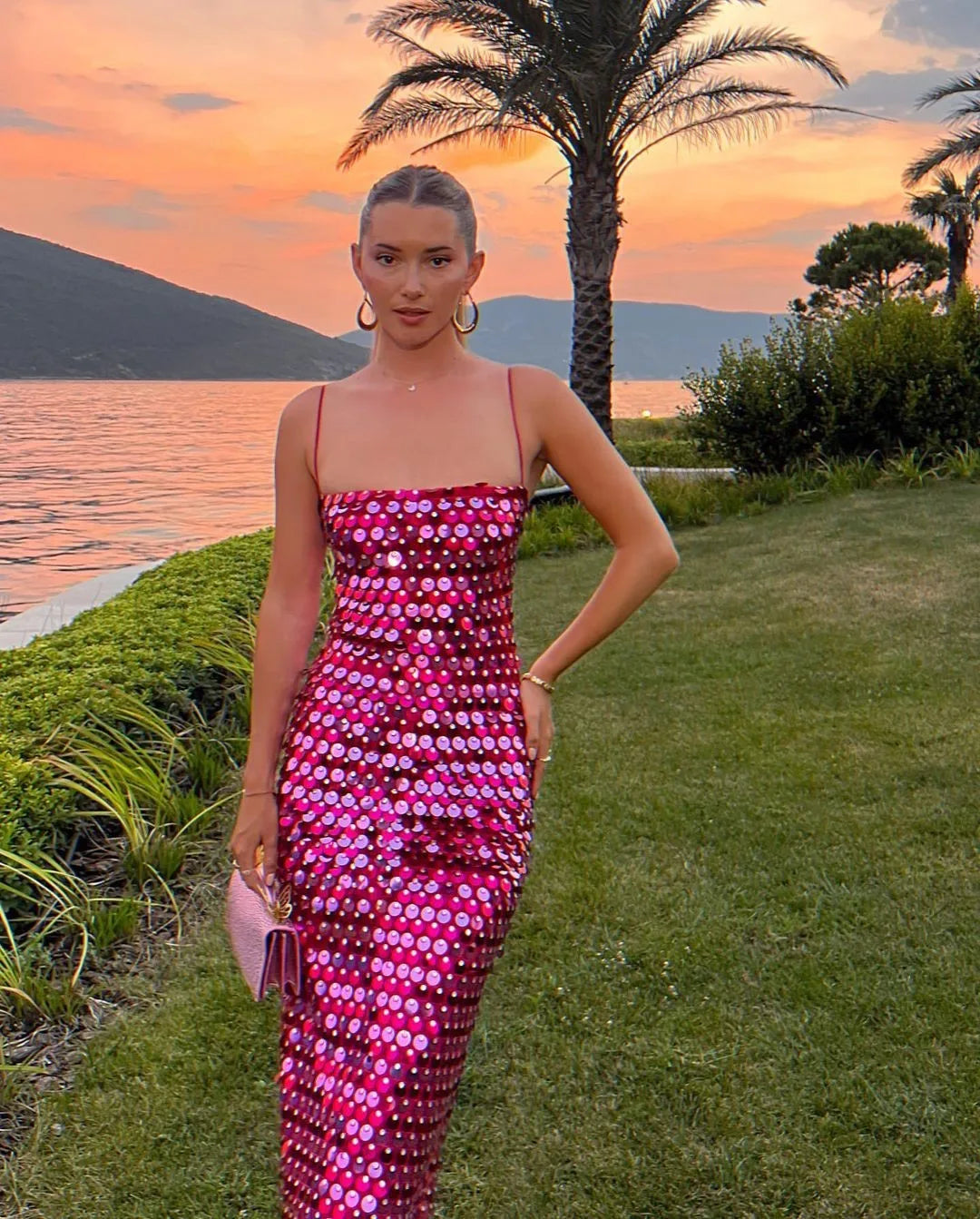 Modista Sparkling Slim Sequin Dresses