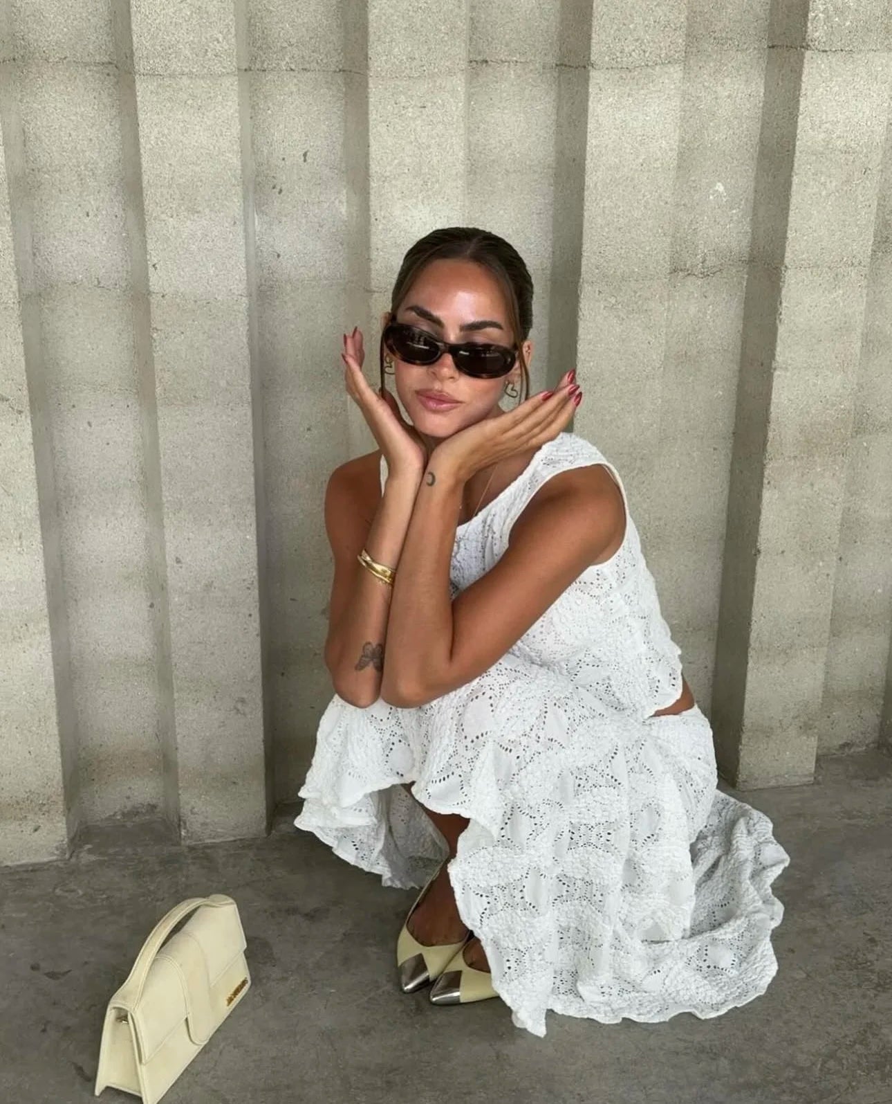 Buskie hollow knit top vest high waist skirt