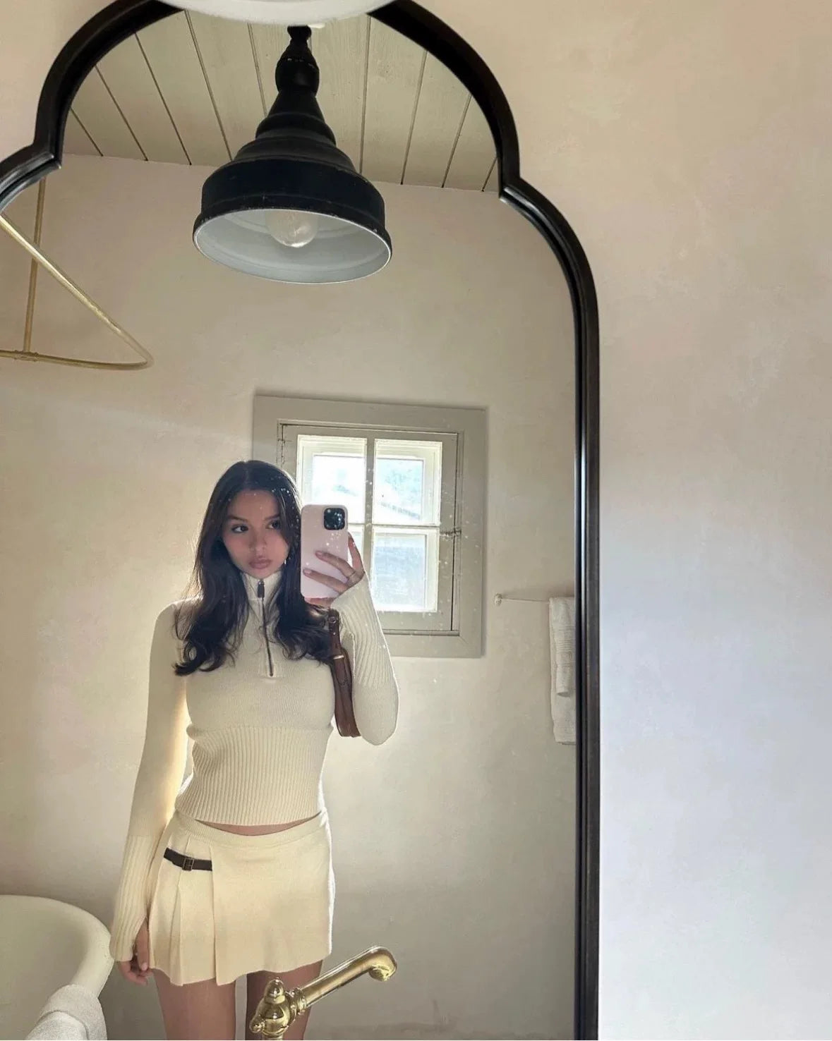 Frankies beige knit sweater top & Shorts