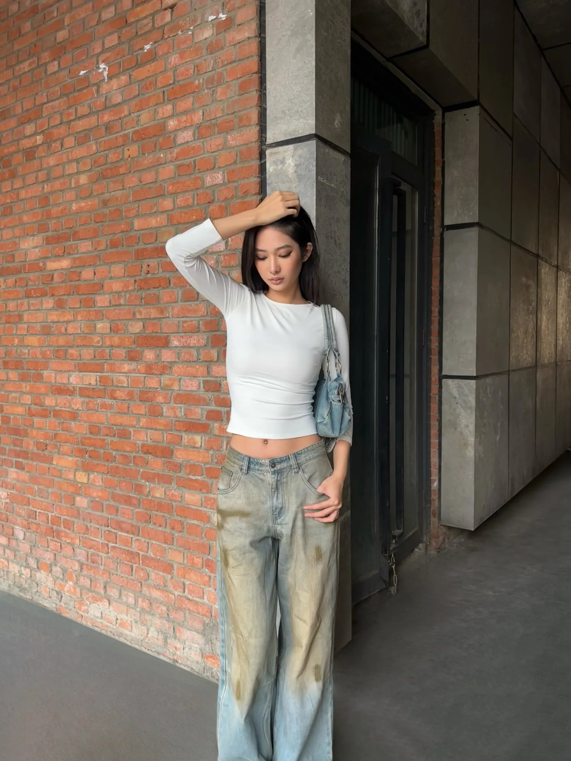 Red Long-Sleeved Tight-Fitting Top